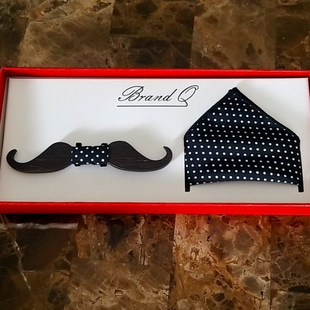 Bow tie and pocket square